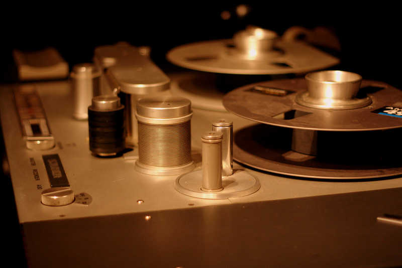 Illustration for article titled I'm All Wound Up: A Gallery of Classic Magnetic Tape Drives and Reels